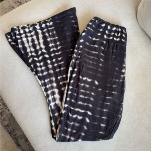 Black and Cream Tie-Dye Lounge Pants